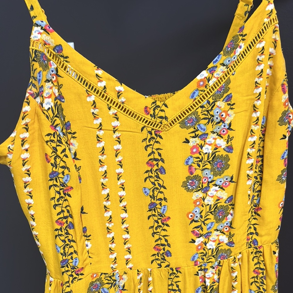 Old Navy Yellow Floral Maxi Dress!! EUC 💛